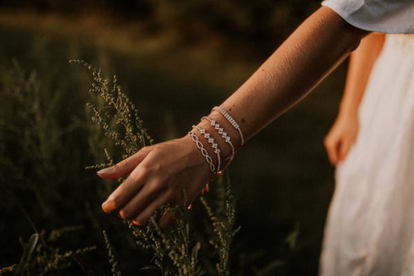 Lunavit exklusives Damen Armband Lady Line in Silber mit Zirkonia für perfekte Styles